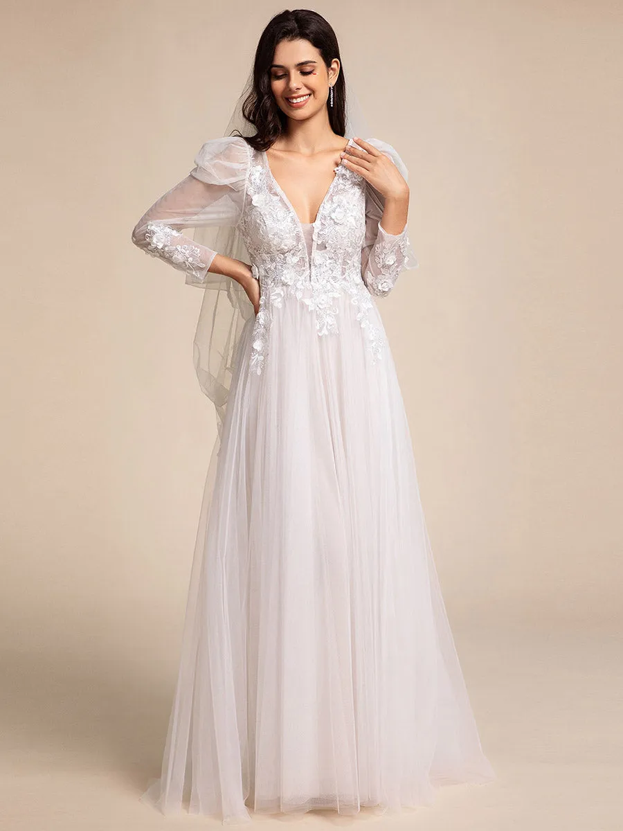 Exquisite V Neck Backless Long Sleeves Tulle Wedding Dresses with Applique Decoration