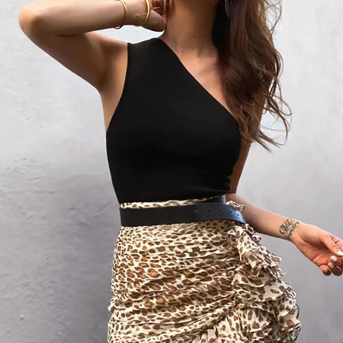 One Shoulder Solid Elastic Sporty Chic Tank Tops