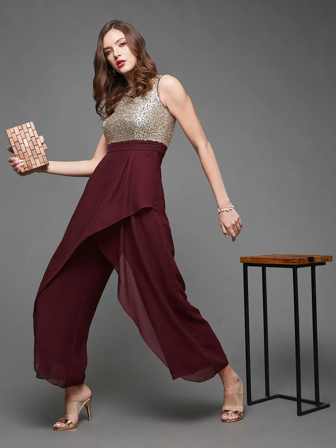Women's Wine Solid Relaxed Fit Round Neck Sleeveless Jumpsuit